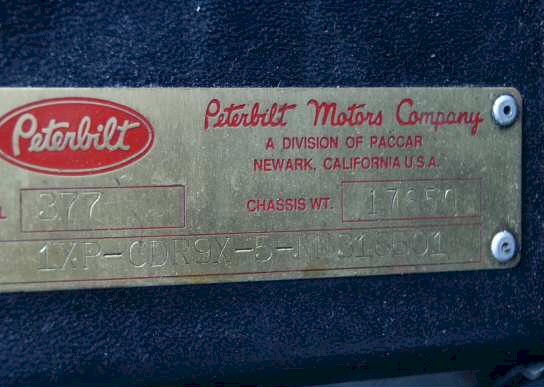 1992 Peterbuilt 377 for salvage
