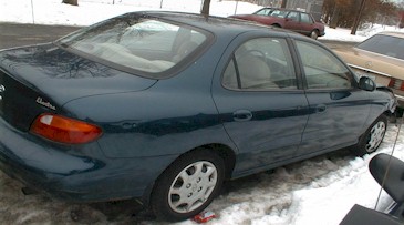 Auto Salvage for sale, Rebuildable cars, 1996 Elantra